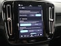 Volvo XC40 Single Motor Core 69 kWh | Navigatie | Stoelverwarming | Stuurwielverwarming | Achteruitrijcamera | Apple Carplay/Android Auto |