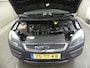 Ford Focus 1.6-16V Futura - Trekhaak - Airco - APK Juli 2027