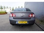 Volkswagen Passat 2.0 FSI Trendline Airco / Cruise / Elektr. ramen / Trekhaak / Lm velgen / NAP