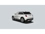 Fiat 600 600e La Prima | 10,25" touchscreen radio met Bluetooth, DAB & USB | Automatische airconditioning | Extra getint glas achter
