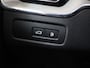 Volvo XC60 2.0 T8 Plug-in hybrid AWD Plus Dark Achterbank verwarming | Achteruitrij assistent | Camera | Apple CarPlay/Android Auto | Comfortstoelen | Adaptieve Cruise Control | DAB | Draadloze Telefoonlader | Panoramadak | Ele. verstelbare stoel + geheugen | Stuur/Stoelverwarming | Harman/Kardon Audio |