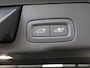 Volvo XC60 2.0 T8 Plug-in hybrid AWD Plus Dark Achterbank verwarming | Achteruitrij assistent | Camera | Apple CarPlay/Android Auto | Comfortstoelen | Adaptieve Cruise Control | DAB | Draadloze Telefoonlader | Panoramadak | Ele. verstelbare stoel + geheugen | Stuur/Stoelverwarming | Harman/Kardon Audio |