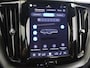 Volvo XC60 2.0 T8 Plug-in hybrid AWD Plus Dark Achterbank verwarming | Achteruitrij assistent | Camera | Apple CarPlay/Android Auto | Comfortstoelen | Adaptieve Cruise Control | DAB | Draadloze Telefoonlader | Panoramadak | Ele. verstelbare stoel + geheugen | Stuur/Stoelverwarming | Harman/Kardon Audio |