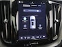 Volvo XC60 2.0 T8 Plug-in hybrid AWD Plus Dark Achterbank verwarming | Achteruitrij assistent | Camera | Apple CarPlay/Android Auto | Comfortstoelen | Adaptieve Cruise Control | DAB | Draadloze Telefoonlader | Panoramadak | Ele. verstelbare stoel + geheugen | Stuur/Stoelverwarming | Harman/Kardon Audio |