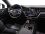 Volvo XC60 2.0 T8 Plug-in hybrid AWD Plus Dark Achterbank verwarming | Achteruitrij assistent | Camera | Apple CarPlay/Android Auto | Comfortstoelen | Adaptieve Cruise Control | DAB | Draadloze Telefoonlader | Panoramadak | Ele. verstelbare stoel + geheugen | Stuur/Stoelverwarming | Harman/Kardon Audio |
