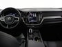Volvo XC60 2.0 T8 Plug-in hybrid AWD Plus Dark Achterbank verwarming | Achteruitrij assistent | Camera | Apple CarPlay/Android Auto | Comfortstoelen | Adaptieve Cruise Control | DAB | Draadloze Telefoonlader | Panoramadak | Ele. verstelbare stoel + geheugen | Stuur/Stoelverwarming | Harman/Kardon Audio |