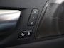 Volvo XC60 2.0 T8 Plug-in hybrid AWD Plus Dark Achterbank verwarming | Achteruitrij assistent | Camera | Apple CarPlay/Android Auto | Comfortstoelen | Adaptieve Cruise Control | DAB | Draadloze Telefoonlader | Panoramadak | Ele. verstelbare stoel + geheugen | Stuur/Stoelverwarming | Harman/Kardon Audio |