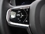 Volvo XC60 2.0 T8 Plug-in hybrid AWD Plus Dark Achterbank verwarming | Achteruitrij assistent | Camera | Apple CarPlay/Android Auto | Comfortstoelen | Adaptieve Cruise Control | DAB | Draadloze Telefoonlader | Panoramadak | Ele. verstelbare stoel + geheugen | Stuur/Stoelverwarming | Harman/Kardon Audio |