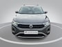 Volkswagen T-Roc 1.0 TSI 81KW/110PK Life Navigatie · Apple/Android Car Play · Camera + Parkeersensoren ·