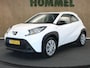 Toyota Aygo X 1.0 VVT-i MT Play - ORIGINEEL NEDERLANDSE AUTO - ACHTERUITRIJCAMERA - CRUISE CONTROL - APPLE CARPLAY/ANDROID AUTO - AIRCO - BLUETOOTH TELEFOONVOORBEREIDING - MULTIMEDIA SCHERM