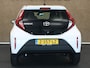 Toyota Aygo X 1.0 VVT-i MT Play - ORIGINEEL NEDERLANDSE AUTO - ACHTERUITRIJCAMERA - CRUISE CONTROL - APPLE CARPLAY/ANDROID AUTO - AIRCO - BLUETOOTH TELEFOONVOORBEREIDING - MULTIMEDIA SCHERM