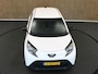Toyota Aygo X 1.0 VVT-i MT Play - ORIGINEEL NEDERLANDSE AUTO - ACHTERUITRIJCAMERA - CRUISE CONTROL - APPLE CARPLAY/ANDROID AUTO - AIRCO - BLUETOOTH TELEFOONVOORBEREIDING - MULTIMEDIA SCHERM