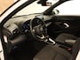Toyota Yaris Cross 1.5 Hybrid Dynamic - APPLE CARPLAY/ANDROID AUTO - AUTOMATISCHE AIRCO - ACHTERRUITRIJCAMERA - KEYLESS ENTRY/START - ADAPTIEVE CRUISE CONTROL - 17" LICHT METALEN VELGEN - STUURVERWARMING - VOORSTOELEN VERWARMD