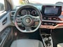 Suzuki Swift 1.2 Style Smart Hybrid / Adaptieve cruise / Navi / Draadloos Apple / Android / Keyless / Zuinigste hybride / LUXE uit