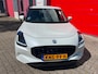 Suzuki Swift 1.2 Style Smart Hybrid / Adaptieve cruise / Navi / Draadloos Apple / Android / Keyless / Zuinigste hybride / LUXE uit