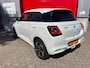 Suzuki Swift 1.2 Style Smart Hybrid / Adaptieve cruise / Navi / Draadloos Apple / Android / Keyless / Zuinigste hybride / LUXE uit