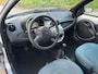 Ford Ka 1.3 Cool & Sound Airco Electric pakket Audio/CD LMV 14" Colorpakket ABS Getint glas 2 x airbag PDC Dealeronderhoud Nw Apk!