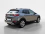 Kia Stonic 1.0 T-GDi MHEV DynamicPlusLine | Apple Carplay / Android Auto | Navigatiesysteem | Stoel + Stuurverwarming | Licht + Regensensor | Parkeersensoren + Camera Achter | Cruise Control | 16" Lichtmetalen Velgen