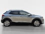 Kia Stonic 1.0 T-GDi MHEV DynamicPlusLine | Apple Carplay / Android Auto | Navigatiesysteem | Stoel + Stuurverwarming | Licht + Regensensor | Parkeersensoren + Camera Achter | Cruise Control | 16" Lichtmetalen Velgen