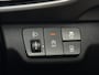 Kia Stonic 1.0 T-GDi MHEV DynamicPlusLine | Apple Carplay / Android Auto | Navigatiesysteem | Stoel + Stuurverwarming | Licht + Regensensor | Parkeersensoren + Camera Achter | Cruise Control | 16" Lichtmetalen Velgen