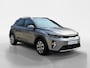 Kia Stonic 1.0 T-GDi MHEV DynamicPlusLine | Apple Carplay / Android Auto | Navigatiesysteem | Stoel + Stuurverwarming | Licht + Regensensor | Parkeersensoren + Camera Achter | Cruise Control | 16" Lichtmetalen Velgen