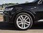 Audi Q7 3.0 TFSI quattro S-Line Panoramadak B&O Advanced Nachtzicht Luchtvering Leder ACC HUD Virtual Cockpit Soft-Close Achterasbesturing Trekhaak 21"