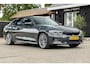 BMW 3-Serie 318d 190 PK High Executive Edition Dravitgrau metallic I Leder I Led I HiFi I Head Up I Sportstoelen I NL Auto I NAP
