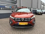 Dacia Jogger 1.0 TCe Extreme 110PK Trekhaak,Navi,Clima,Cruise,Isofix,Carplay,Stoelverwarming,ElektrRamen+Spiegels,Led,Lmv,Dakrail