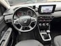 Dacia Jogger 1.0 TCe Extreme 110PK Trekhaak,Navi,Clima,Cruise,Isofix,Carplay,Stoelverwarming,ElektrRamen+Spiegels,Led,Lmv,Dakrail