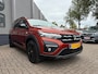 Dacia Jogger 1.0 TCe Extreme 110PK Trekhaak,Navi,Clima,Cruise,Isofix,Carplay,Stoelverwarming,ElektrRamen+Spiegels,Led,Lmv,Dakrail