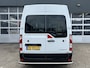 Renault Master L3H2 T35 dCi Rolstoelvervoer 9-Persoons Rolstoellift Airco Cruise controle Achterruitrijcamera Telefoonverbinding Dealer onderhouden Euro 6 Personenvervoer Rolstoelbus Taxi