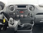 Renault Master L3H2 T35 dCi Rolstoelvervoer 9-Persoons Rolstoellift Airco Cruise controle Achterruitrijcamera Telefoonverbinding Dealer onderhouden Euro 6 Personenvervoer Rolstoelbus Taxi