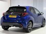 Toyota Yaris 1.5 Hybrid Executive Parkeersensoren V+A , HUD , Stoelverwarming , Camera , JBL Geluidsysteem , BTW auto , Orgineel NL