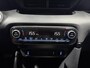 Toyota Yaris 1.5 Hybrid Executive Parkeersensoren V+A , HUD , Stoelverwarming , Camera , JBL Geluidsysteem , BTW auto , Orgineel NL