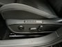 Volkswagen Golf 1.5 TSI Life Business Alcantara Sfeerverlichting Camera Virtual Cockpit