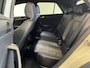 Volkswagen T-Roc 1.5 TSI 150pk DSG R-Line Camera Navigatie Apple Carplay/Android Auto Climate Control Electrische kofferbak Led Dab Adaptive Cruise Control