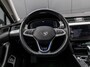 Volkswagen Passat Variant 1.4 TSI PHEV GTE Business |SOH 92%|panoramadak|trekhaak|winterpakket|massagestoel|camera|