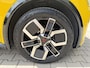 Renault R5 comfort range iconic cinq 52 kWh / SOH 99% / Snellader / Navigatie / 18" / Harman Kardon / Adaptive cruise / Parkeer Camera /  Clima / Keyless