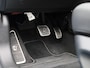 Fiat 500C Abarth Scorpionissima 42 kWh | Cabrio | Apple Carplay / Android Auto | JBL | Half-Alcantara | Sportstuur | Kuipstoelen | Stoelverwarming | Camera | Dodehoek | Climate Control | Cruise Control | Lichtmetalen Velgen |