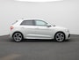 Audi A1 Sportback 25 TFSI S edition l Adaptive cruise control l Climate control l Dodehoekdetectie l Stoelverwarming l Navigatie l Audi smartphone interface l Privacy glas l Optiekpakket zwart plus l Ledkoplampen l Audi sound system