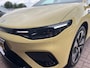 Leapmotor B05 ProMax Design 67.1 kWh CarPlay | Glazen Dak | WLTP 482km Range | Adaptive Cruise Control | Stoel- & Stuurverwarming | Frameloze Ramen | 360 Camera | DC Snelladen 30-80% in 18min |