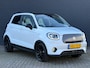 Leapmotor T03 EV 37,3 kWh 95pk Design Bruut Edition | Leerpakket | Privacy Glass | Panoramadak | Achteruitrijcamera | 16 inch Full Black velgen | Led mistlampen |