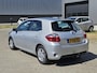 Toyota Auris 1.8 Full Hybrid Aspiration 64dkm nwe banden