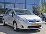 Toyota Auris 1.8 Full Hybrid Aspiration 64dkm nwe banden