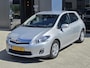 Toyota Auris 1.8 Full Hybrid Aspiration 64dkm nwe banden