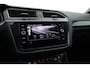 Volkswagen Tiguan 1.5 TSI ACT Highline Business R | Rijklaar! | Orig. NL | Elek. Trekhaak | Dig. Cockpit | Adapt. Cruise | NAV+App. Connect | Stoelverw. | PDC | Rijmodus | Elek. Klep | LED | 19'' V