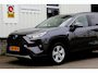 Toyota RAV4 2.5 Hybrid*Fabrieksgarantie t/m12-2031!*Perfect Toyota onderh.*Trekhaak/Leder/Stoelverw./Stuurverw./360Camera/DAB/LED/Voorruitsnelont./Elek. Klep/18 inch LM*