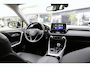 Toyota RAV4 2.5 Hybrid*Fabrieksgarantie t/m12-2031!*Perfect Toyota onderh.*Trekhaak/Leder/Stoelverw./Stuurverw./360Camera/DAB/LED/Voorruitsnelont./Elek. Klep/18 inch LM*