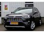 Toyota RAV4 2.5 Hybrid*Fabrieksgarantie t/m12-2031!*Perfect Toyota onderh.*Trekhaak/Leder/Stoelverw./Stuurverw./360Camera/DAB/LED/Voorruitsnelont./Elek. Klep/18 inch LM*