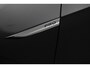 Volkswagen ID.3 Pro Edition 204pk Warmtepomp 18"Lichtmetalen Velgen Navigatie Camera Adaptive Cruise Control Climate Control